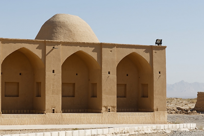 Mehriz-Caravanserail et fort de Saryazd-008